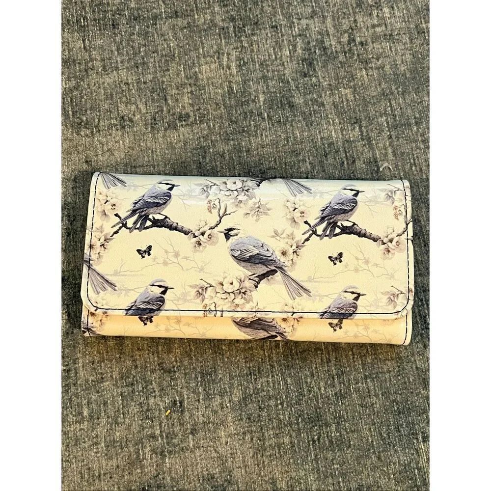 Jolamirel Ivory White Countryside Blue Floral Bird Trifold Clutch Wallet